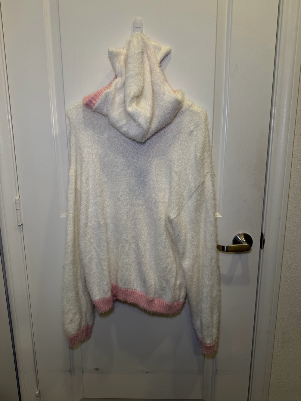 NWT Disney The Aristocats Marie Hooded Cat Ears Ladies Cardigan - Picture 12 of 13